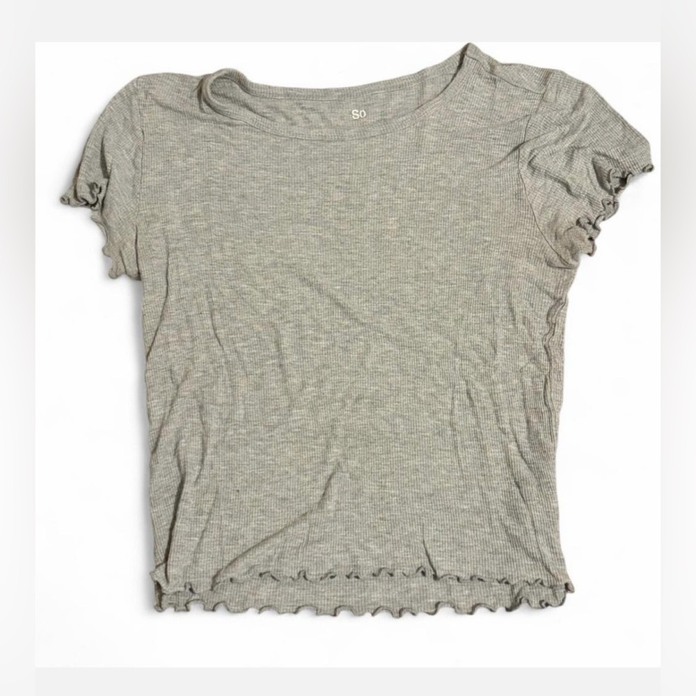 SO Light Gray Ruffled Short Sleeve Top